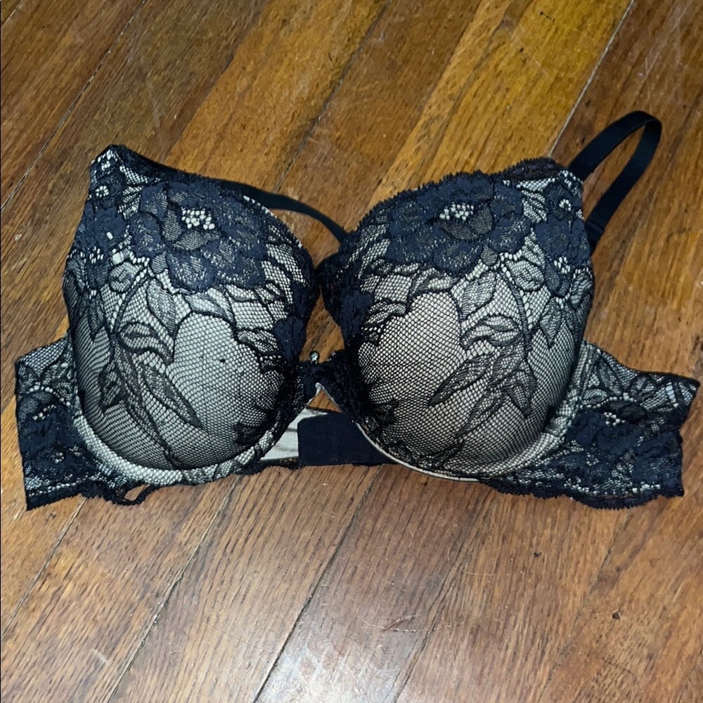 Chic Black Floral Lace Bra